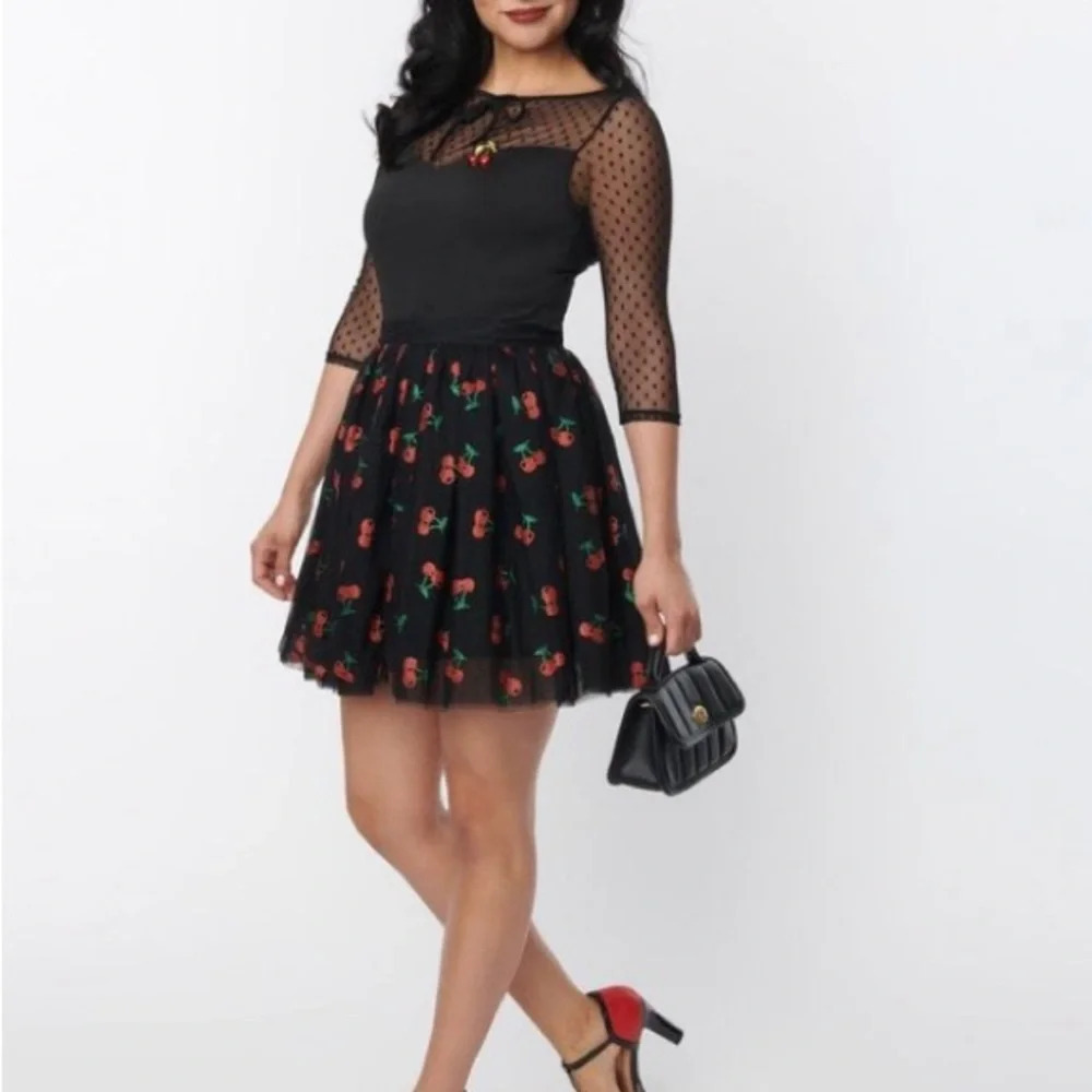 Retro Cherry Unique Vintage Women’sTulle Skirt Pleated Sz M